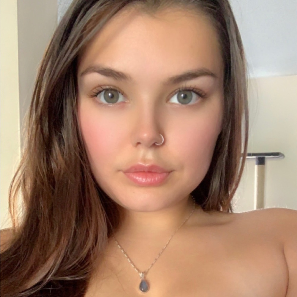 Meet your Posher, Daisy rose